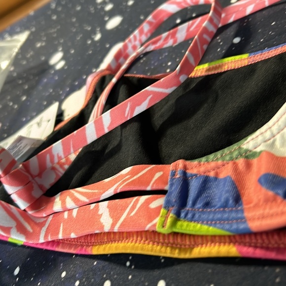 Speedo Small eco endurance good vibes Speedo top - Picture 15 of 16